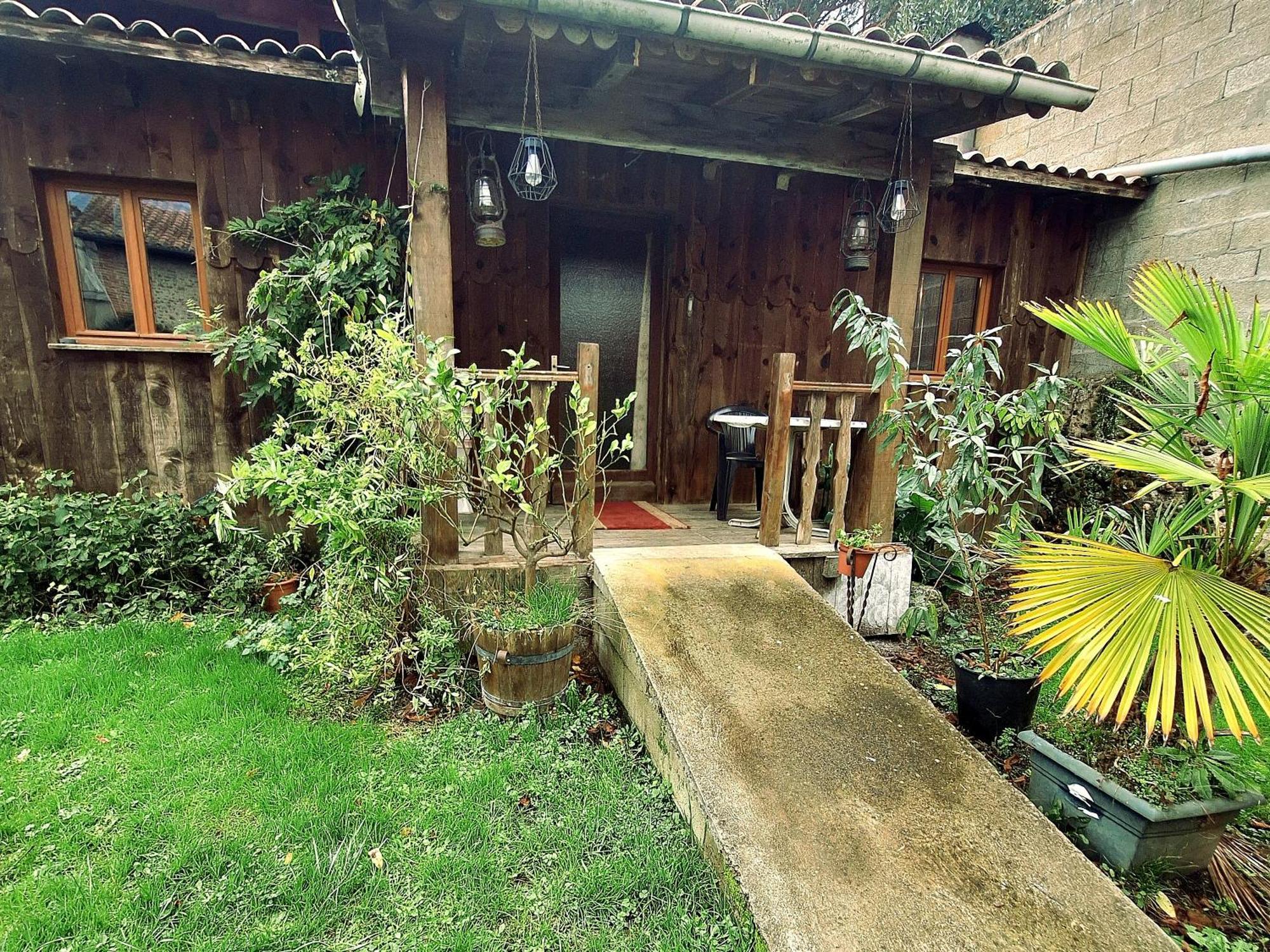 Le Saloon Apartment *