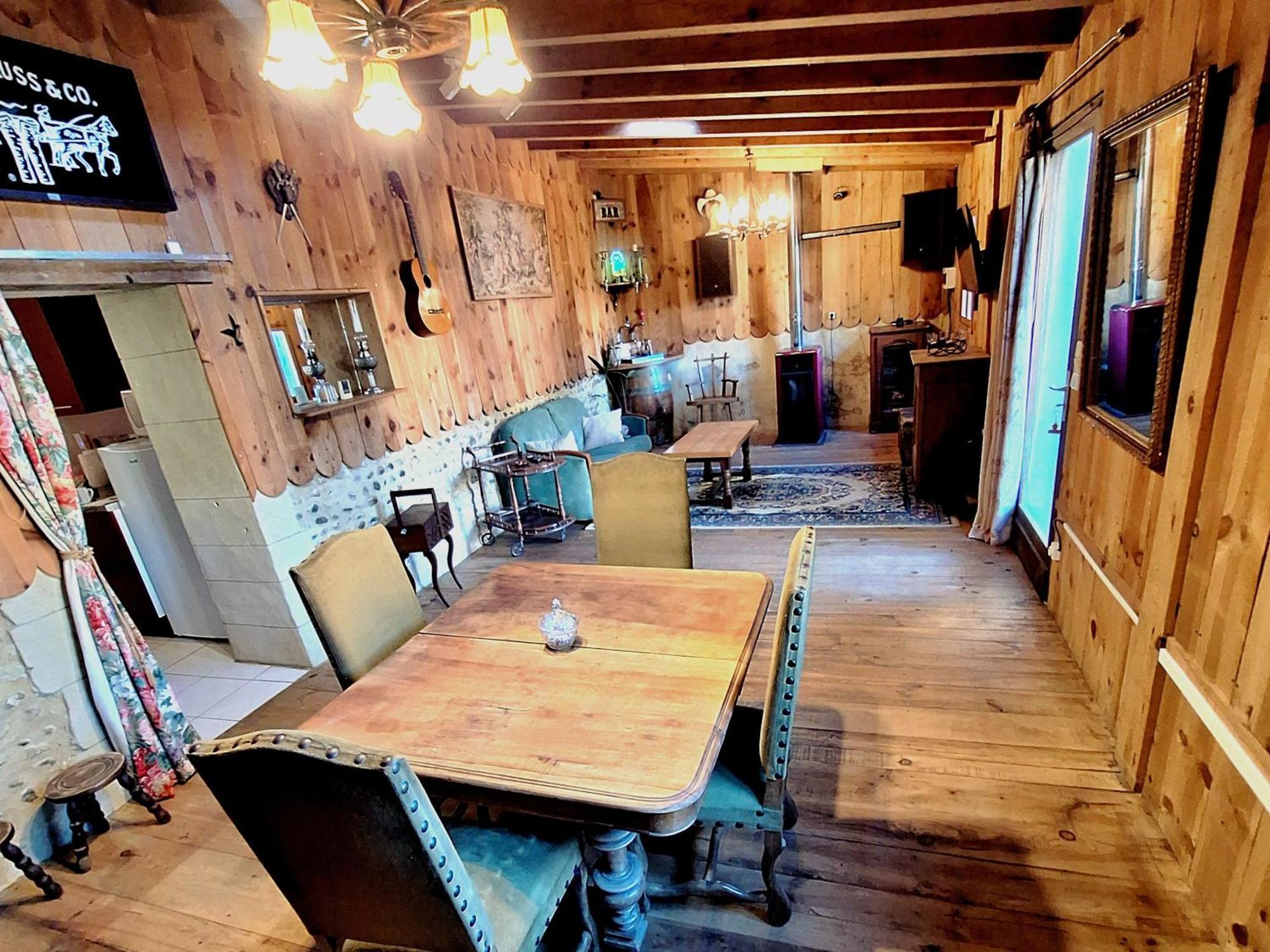 Le Saloon * Aire-sur-l'Adour